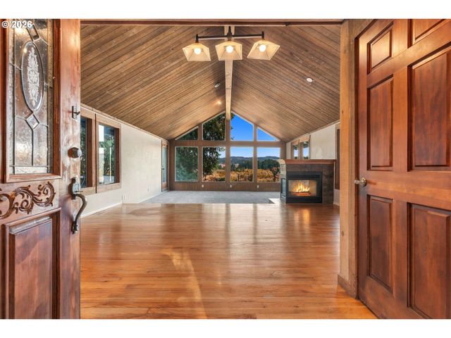 32106 Nw LACENTER Rd, Ridgefield, WA 98642
