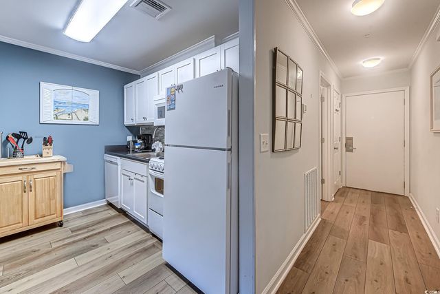 415 Ocean Creek Dr Apt 2212, Myrtle Beach, SC 29572