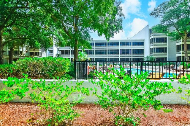 415 Ocean Creek Dr Apt 2212, Myrtle Beach, SC 29572