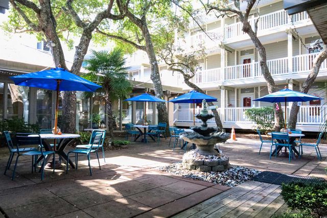 415 Ocean Creek Dr Apt 2212, Myrtle Beach, SC 29572