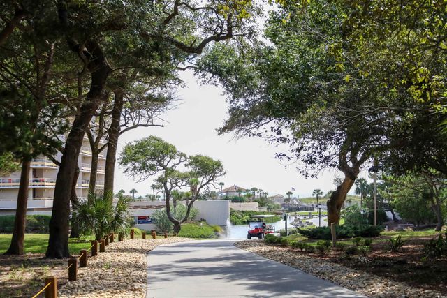 415 Ocean Creek Dr Apt 2212, Myrtle Beach, SC 29572