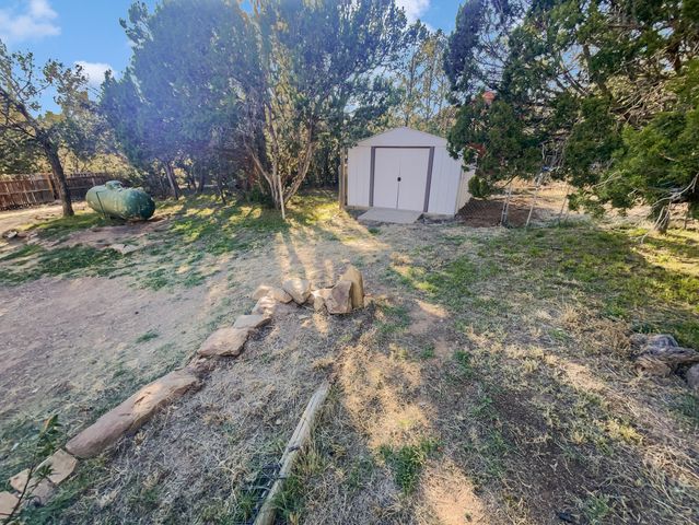 143 Sangre De Cristo, Cedar Crest, NM 87008