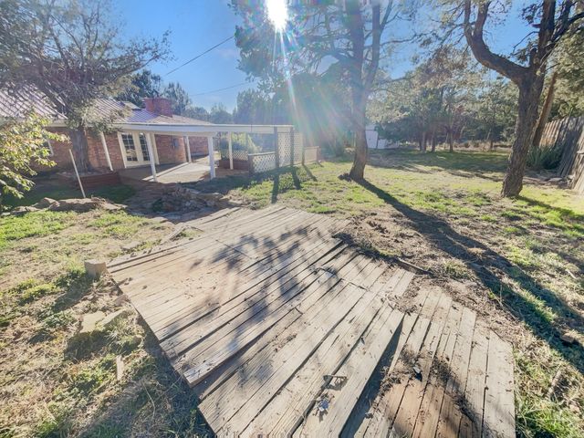 143 Sangre De Cristo, Cedar Crest, NM 87008