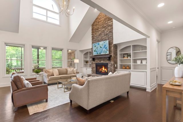 5212 Mead Park Dr, Thompsons Station, TN 37179