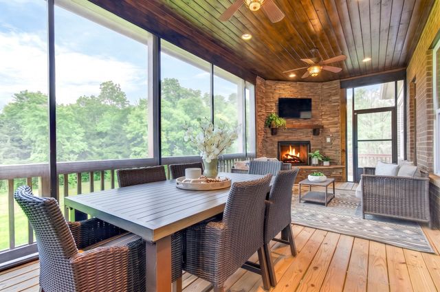 5212 Mead Park Dr, Thompsons Station, TN 37179