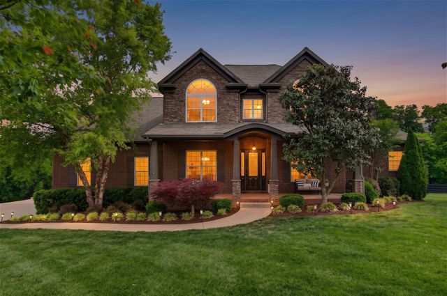 5212 Mead Park Dr, Thompsons Station, TN 37179