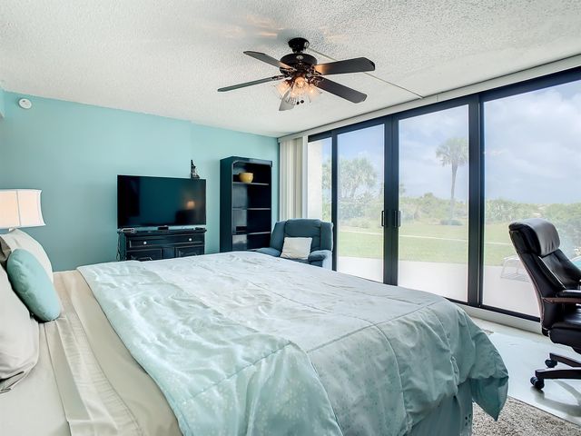 2 Dondanville Rd 110, St Augustine, FL 32080