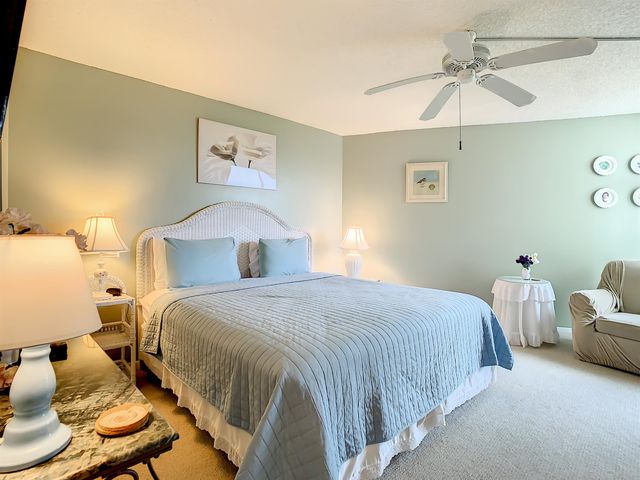2 Dondanville Rd 110, St Augustine, FL 32080