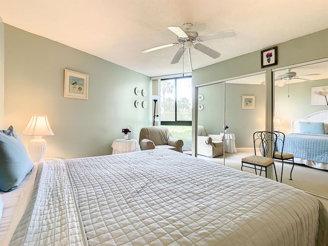2 Dondanville Rd 110, St Augustine, FL 32080