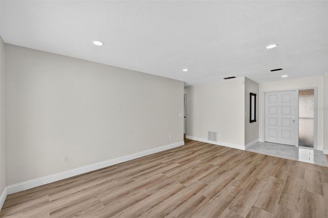 10221 LANDMARK DRIVE, Hudson, FL 34667