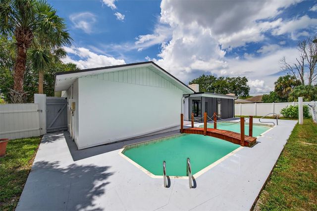 10221 LANDMARK DRIVE, Hudson, FL 34667