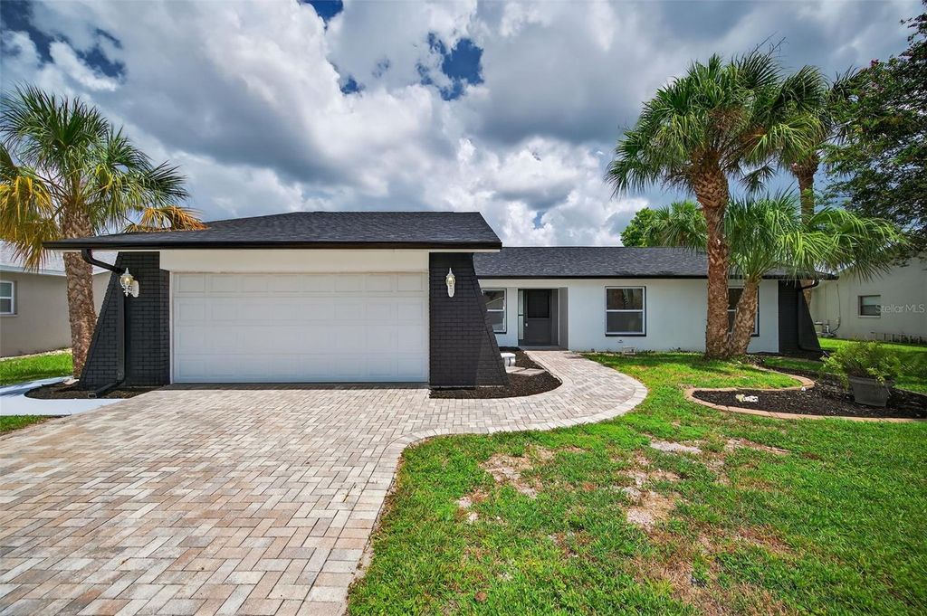 10221 LANDMARK DRIVE, Hudson, FL 34667