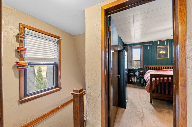 90 Briggs St, Overbrook, PA 15234