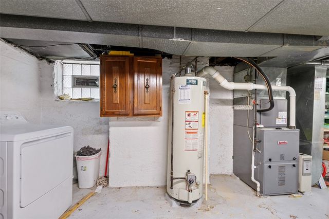 90 Briggs St, Overbrook, PA 15234