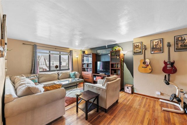 90 Briggs St, Overbrook, PA 15234