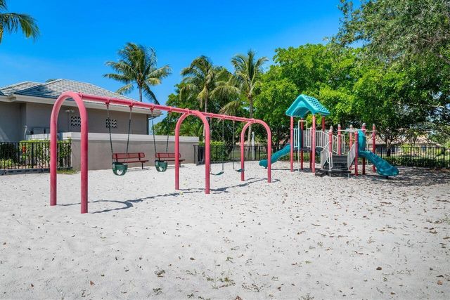 11289 NW 65th Manor, Parkland, FL 33076