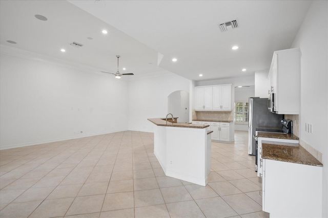 11289 NW 65th Manor, Parkland, FL 33076