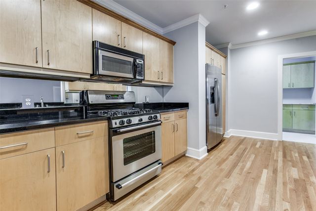 5055 Addison Circle 205, Addison, TX 75001