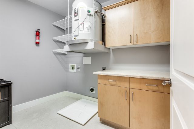 5055 Addison Circle 205, Addison, TX 75001