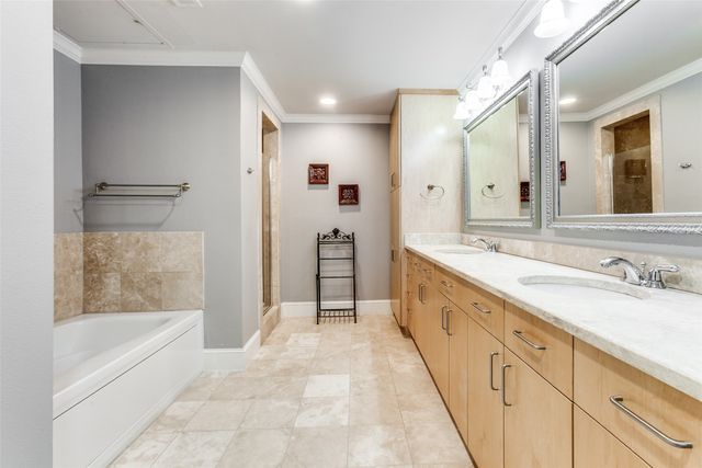 5055 Addison Circle 205, Addison, TX 75001