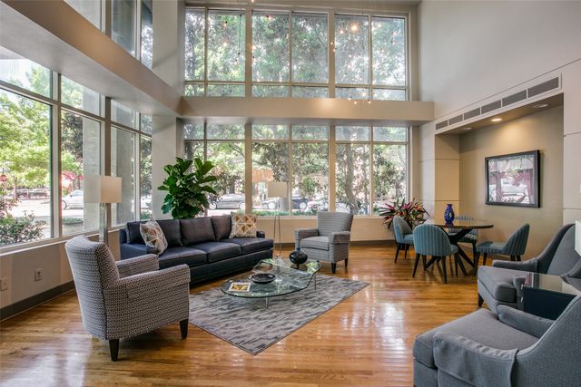 5055 Addison Circle 205, Addison, TX 75001