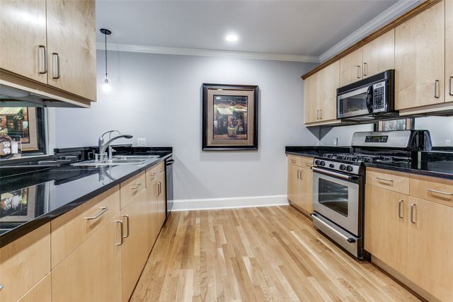 5055 Addison Circle 205, Addison, TX 75001