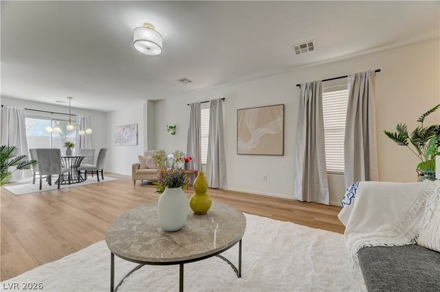 7737 Prosperity River Avenue, Las Vegas, NV 89129