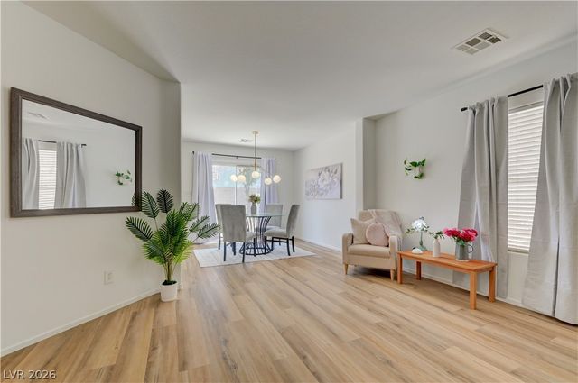 7737 Prosperity River Avenue, Las Vegas, NV 89129