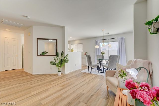 7737 Prosperity River Avenue, Las Vegas, NV 89129