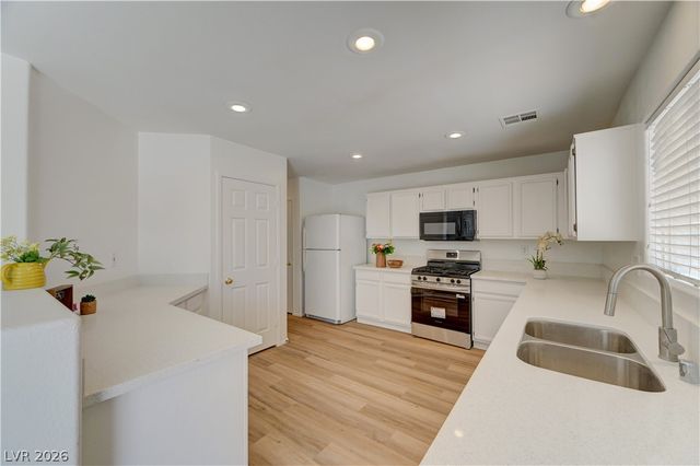 7737 Prosperity River Avenue, Las Vegas, NV 89129
