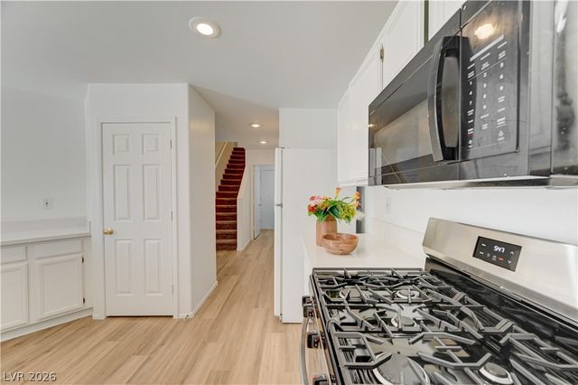 7737 Prosperity River Avenue, Las Vegas, NV 89129