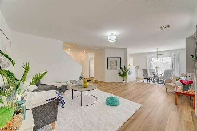 7737 Prosperity River Avenue, Las Vegas, NV 89129