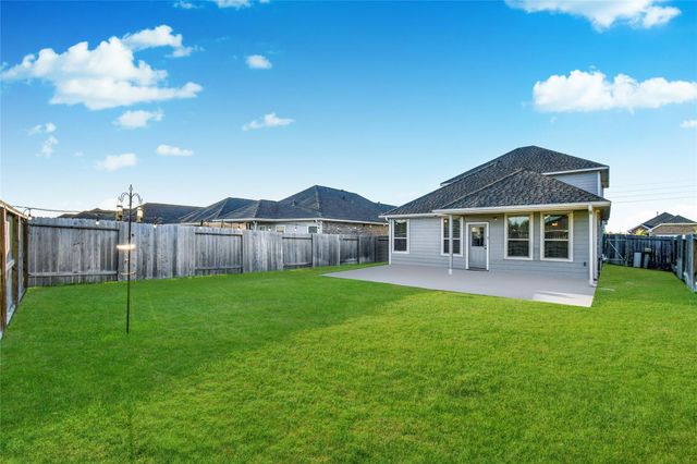 7419 French Quarter Court, Fulshear, TX 77441