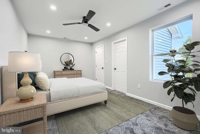 9 AVENAL RD, Baltimore, MD 21221