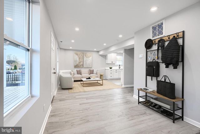 9 AVENAL RD, Baltimore, MD 21221