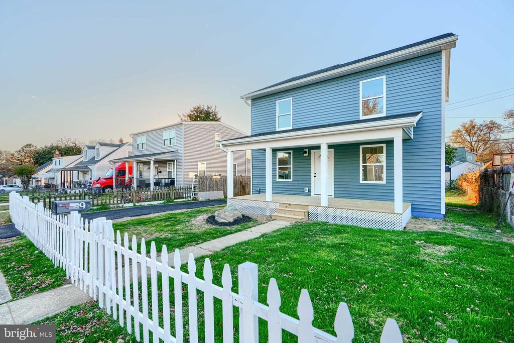 9 AVENAL RD, Baltimore, MD 21221