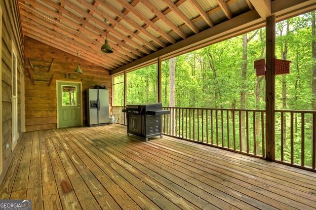 207 Joliet Drive, Ellijay, GA 30540