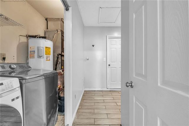 5 Jimmy CIR, Hampton, VA 23666