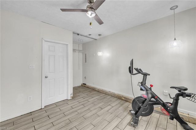 5 Jimmy CIR, Hampton, VA 23666