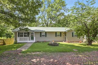 1515 Hilldale Drive, Neosho, MO 64850