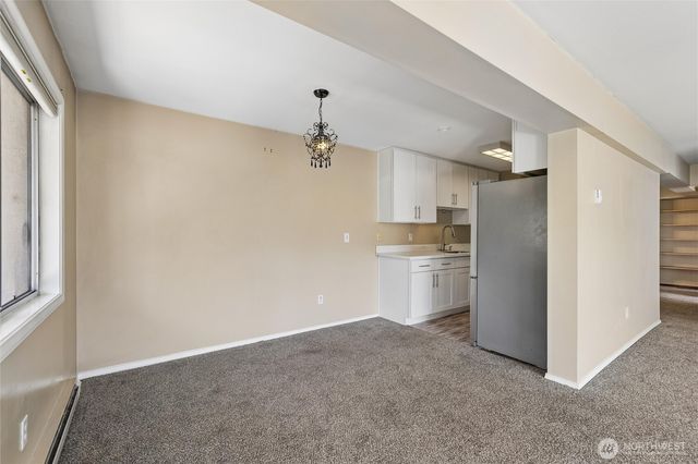 10129 Main St, Bellevue, WA 98004