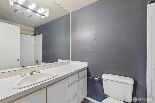 10129 Main St, Bellevue, WA 98004