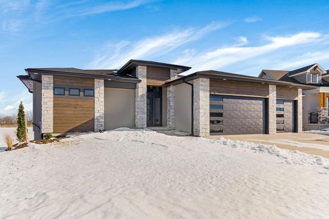 16771 S Twilight Lane, Olathe, KS 66062