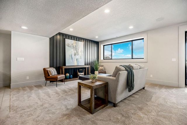 16771 S Twilight Lane, Olathe, KS 66062