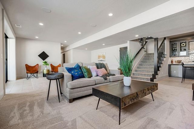 16771 S Twilight Lane, Olathe, KS 66062