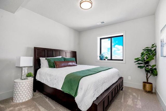 16771 S Twilight Lane, Olathe, KS 66062