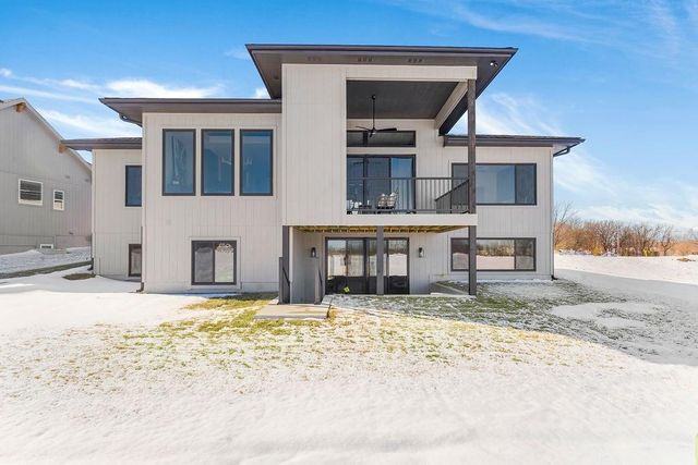 16771 S Twilight Lane, Olathe, KS 66062