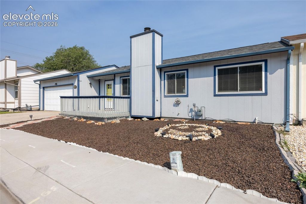 620 San Gabriel Place, Colorado Springs, CO 80906 — photo 2