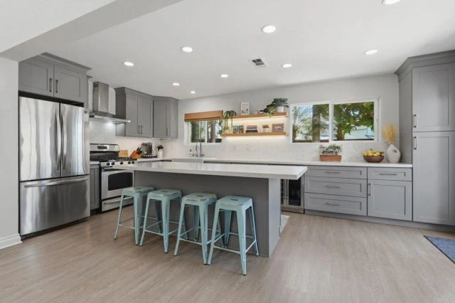 1245 Saint Helene Court, Oceanside, CA 92054