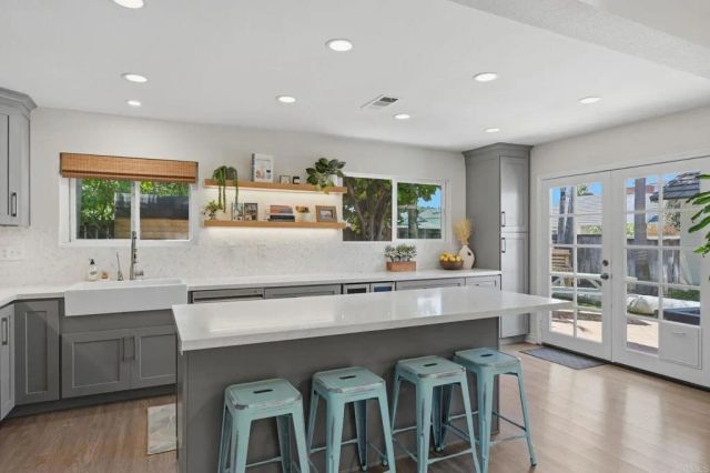 1245 Saint Helene Court, Oceanside, CA 92054
